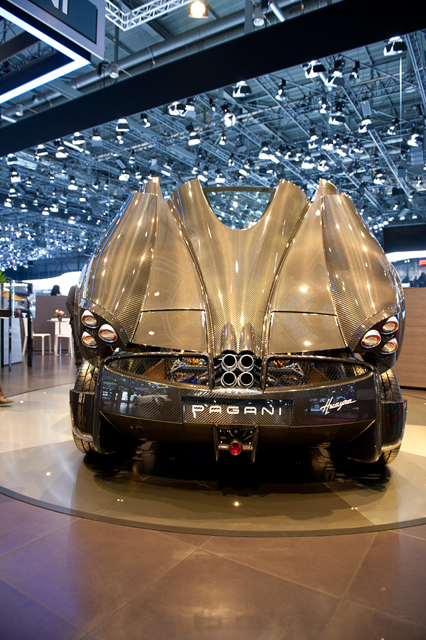 Pagani Huayras Carbon Edition