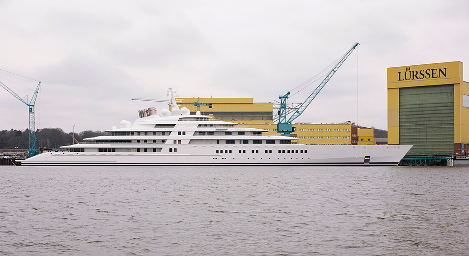 AZZAM-World-largest-yacht-04