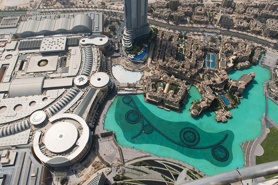 Burj-Khalifa-View-from-the-Top-01