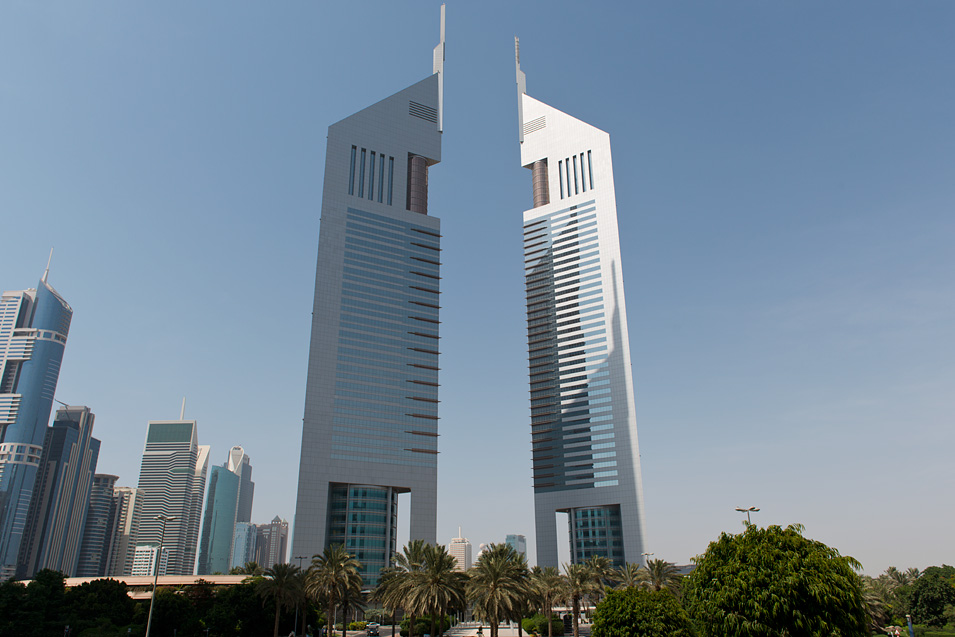 Jumeirah-Emirates-Towers-01