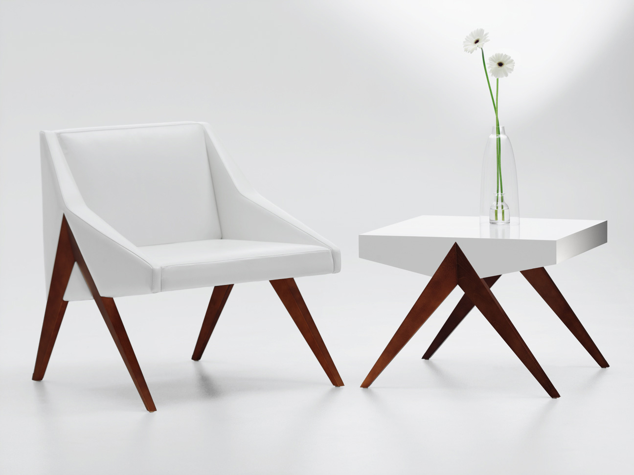 lounge-chair-Stryde-Collection